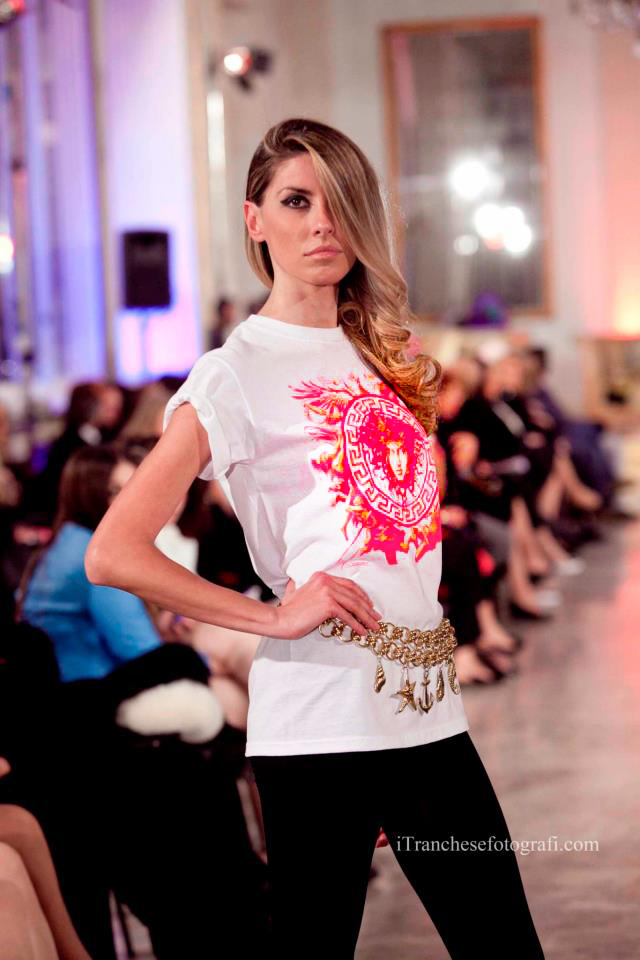Tribute to Gianni Versace. Accessories Gianni Versace. T-shirts by Ilian Rachov