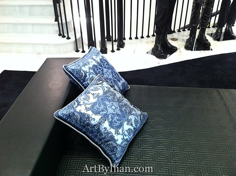 okWeb-Works-for-Versace_00064